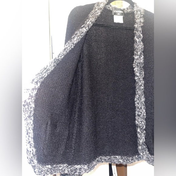 CHANEL VINTAGE 🌟CARDIGAN TWEED SWEATER; LIKE NEW - Picture 9 of 16